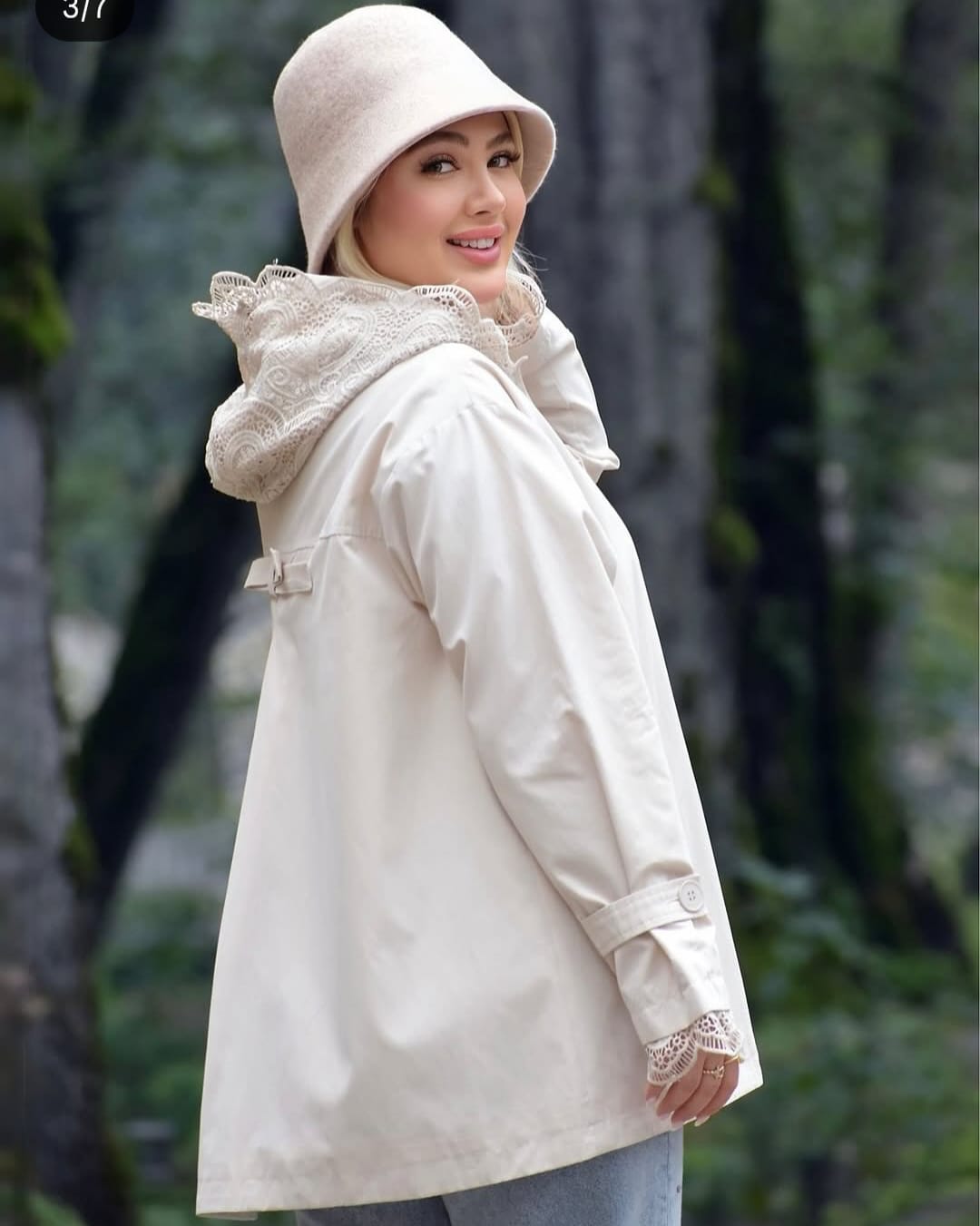 Hooded jacket Beige - Image 4