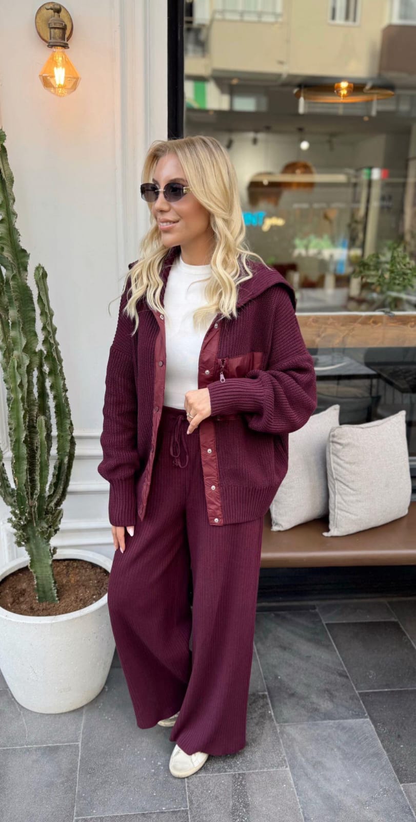 Burgundy suit - Image 4