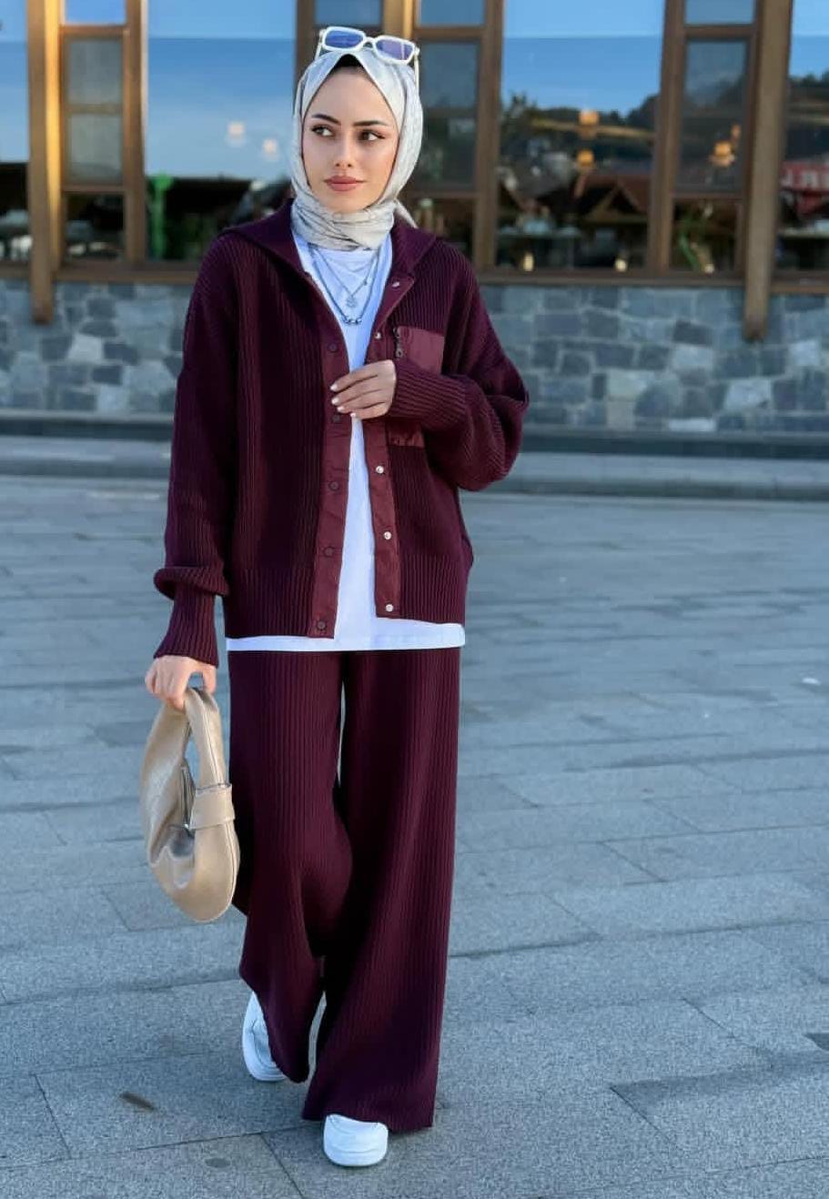 Burgundy suit - Image 6