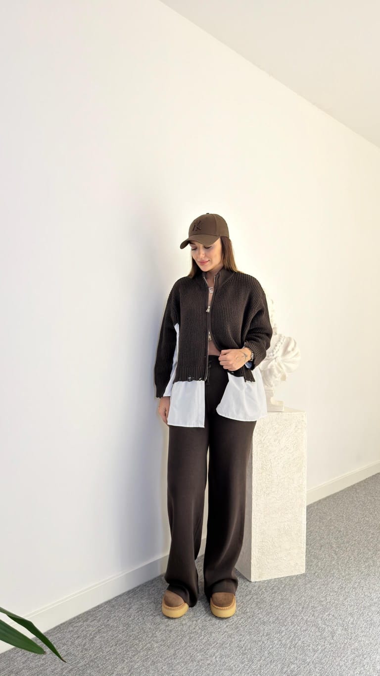 Brown suit shirt style - Image 5